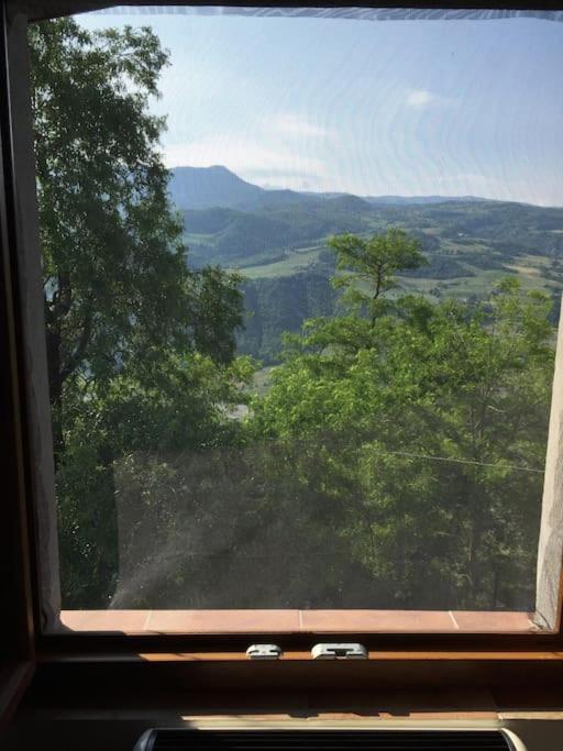 Casa Nella Natura A ボッビオ エクステリア 写真