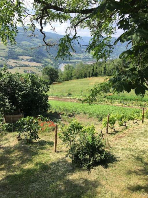 Casa Nella Natura A ボッビオ エクステリア 写真