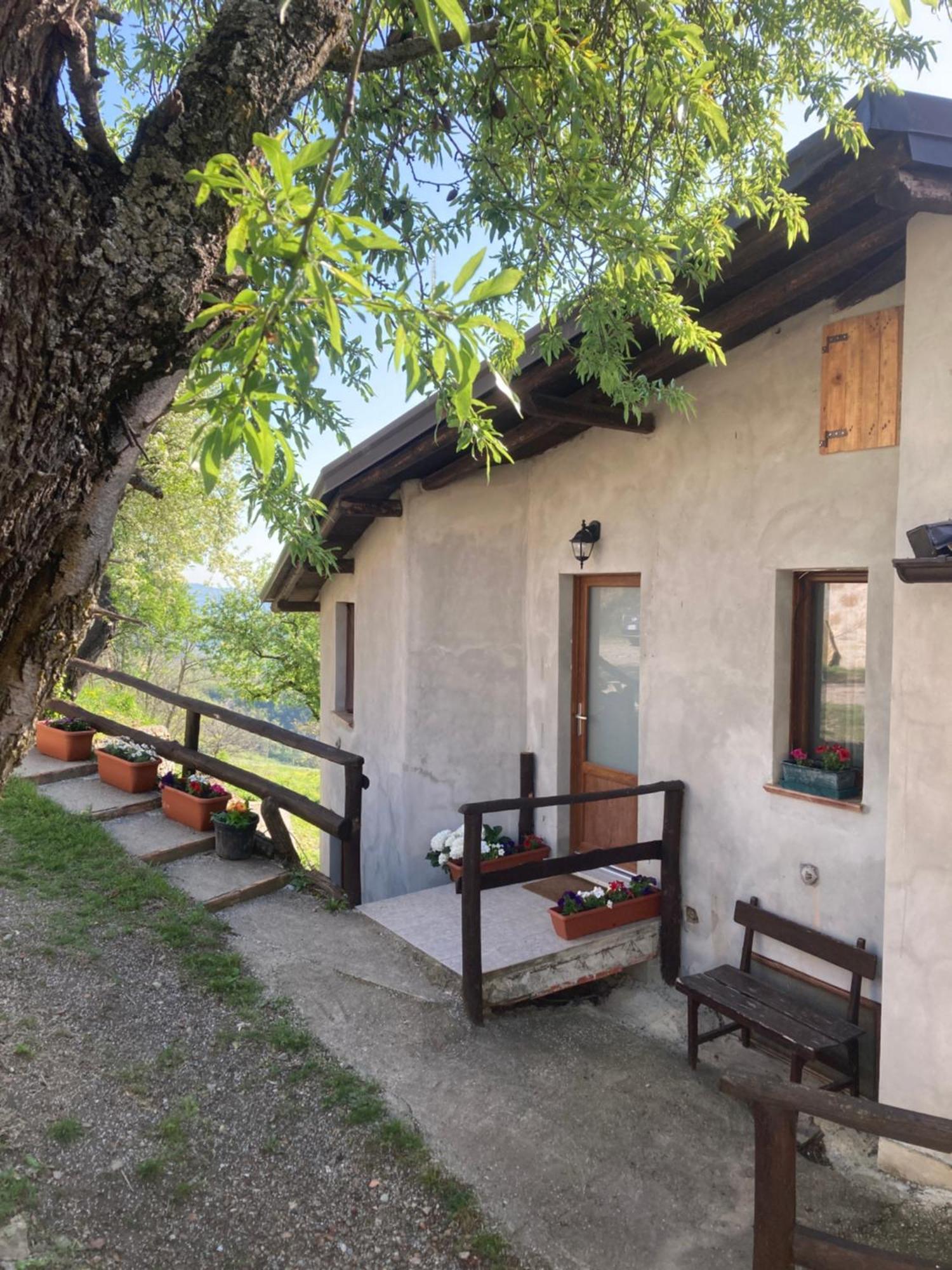 Casa Nella Natura A ボッビオ エクステリア 写真